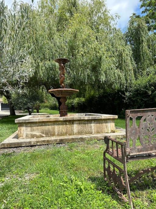 Villa Des Jacinthes Tarascon Buitenkant foto