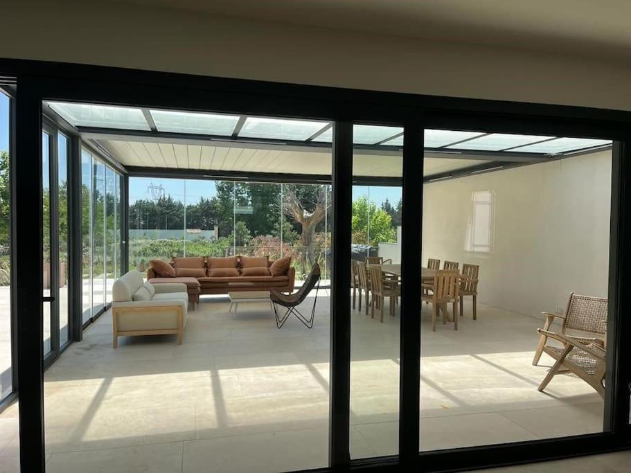 Villa Des Jacinthes Tarascon Buitenkant foto