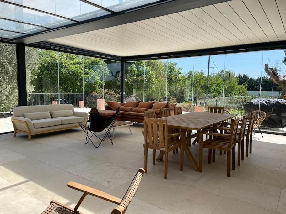 Villa Des Jacinthes Tarascon Buitenkant foto