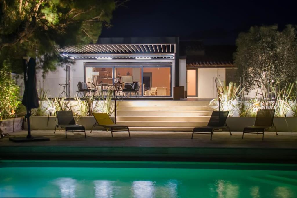 Villa Des Jacinthes Tarascon Buitenkant foto