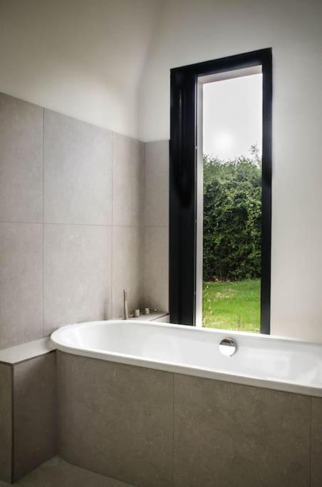 Villa Des Jacinthes Tarascon Buitenkant foto