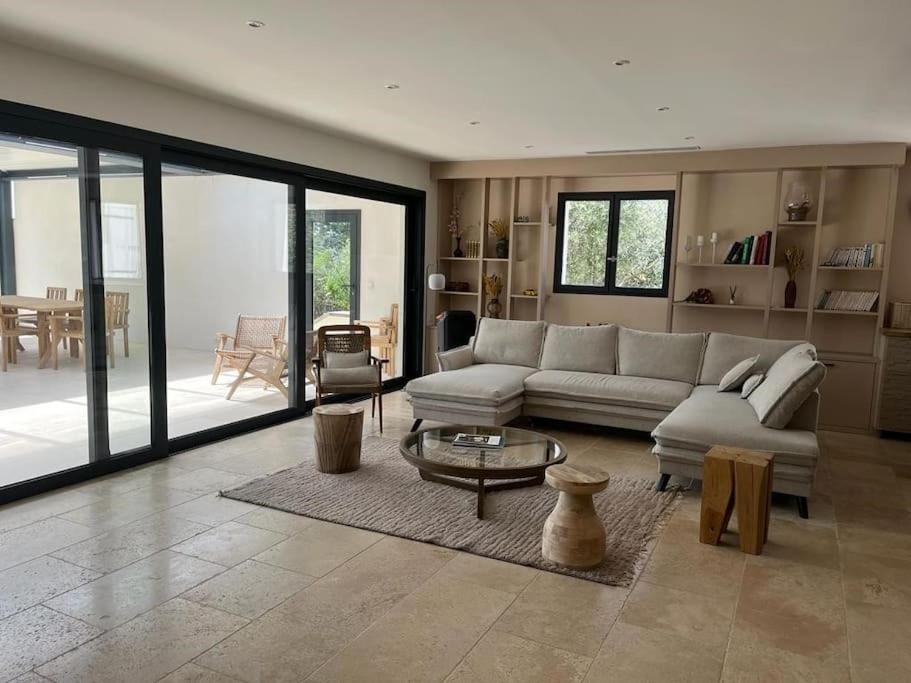 Villa Des Jacinthes Tarascon Buitenkant foto